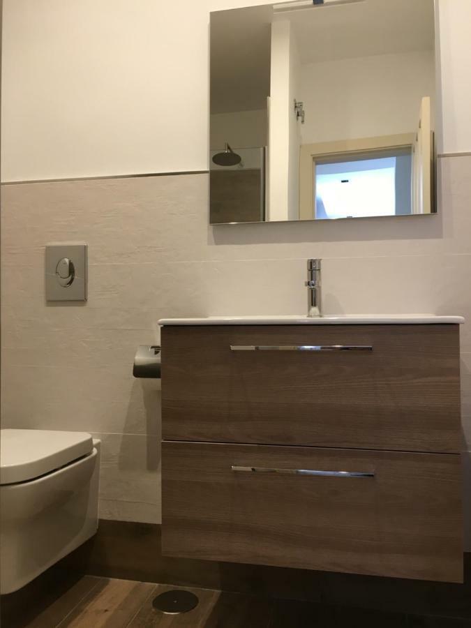 T2, Tirso De Molina, Apartamento Luminoso Y Tranquilo Sevilla Bagian luar foto