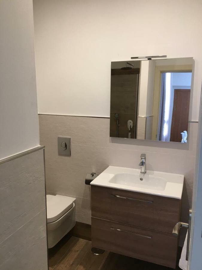 T2, Tirso De Molina, Apartamento Luminoso Y Tranquilo Sevilla Bagian luar foto